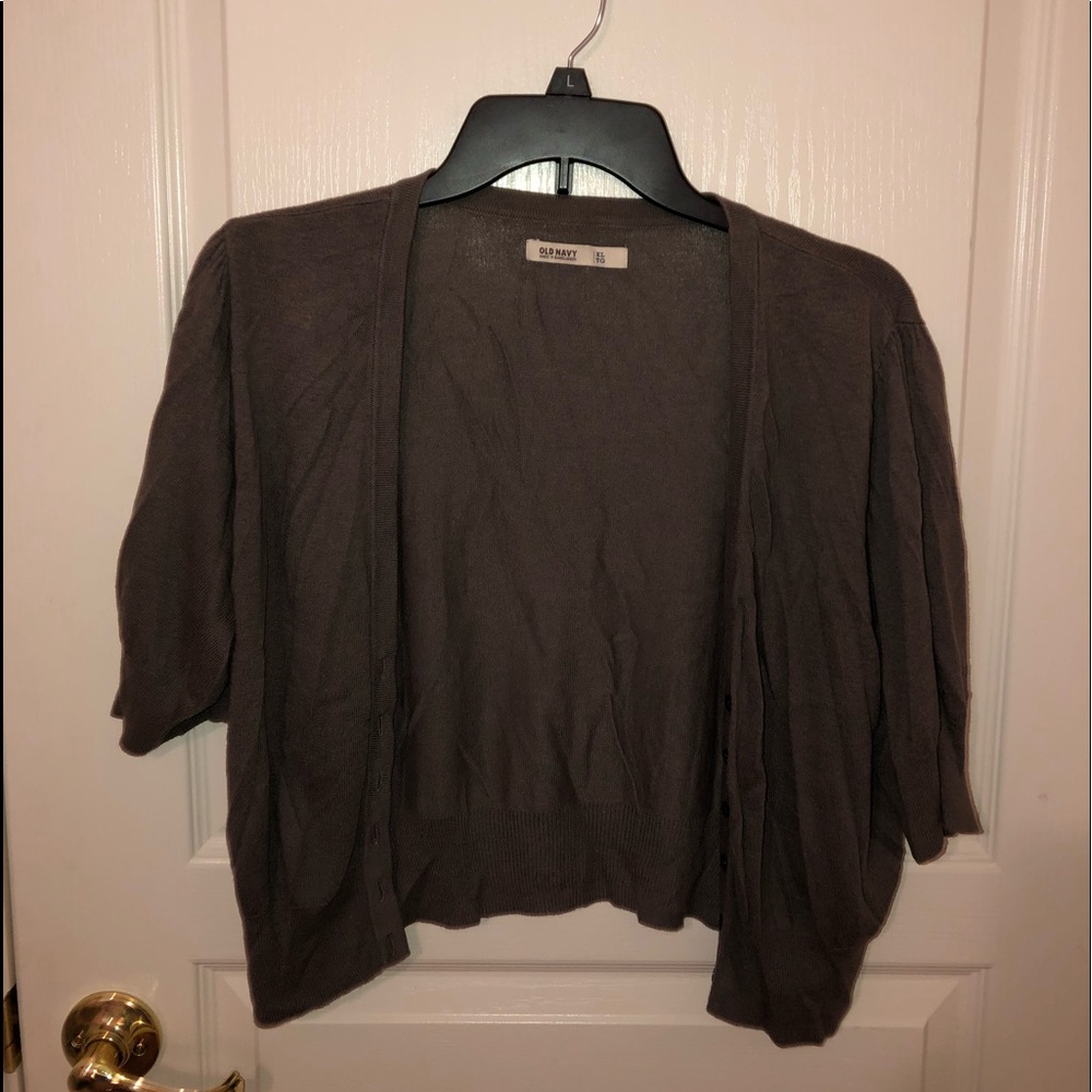gray cropped sweater